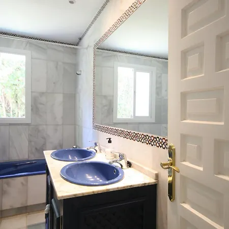 Cortijo La Saleta Banus 2*